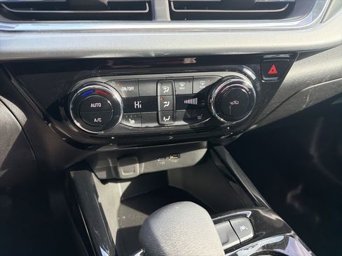 Used 2024 Chevrolet Trax LT w/ Driver Confidence Package image 31