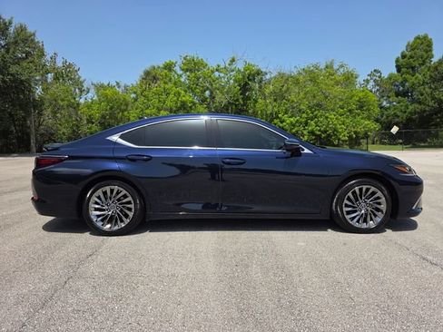 Used 2024 Lexus ES 350 Ultra Luxury w/ Accessory Package (Z1) FWD image 2