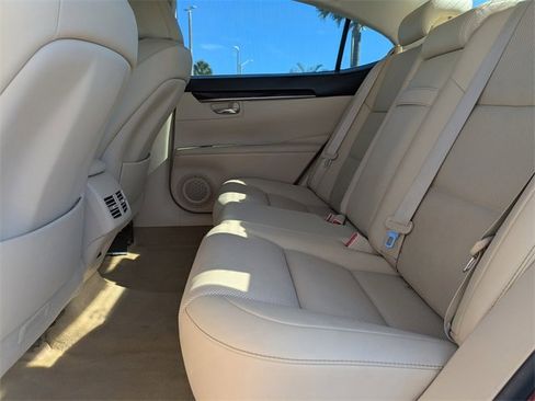 Used 2015 Lexus ES 350 image 17