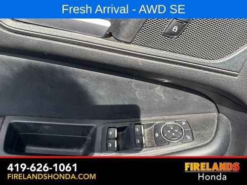 Used 2022 Ford Edge SE w/ Black Appearance Package AWD/4WD image 23