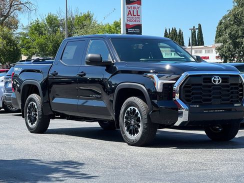 New 2026 Toyota Tundra SR5 AWD/4WD image 10