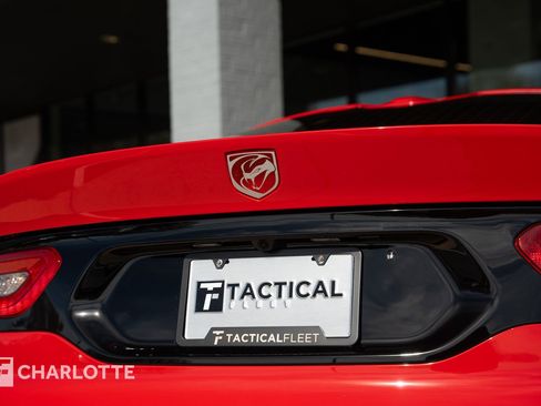 Used 2013 SRT Viper GTS w/ GTS Laguna Interior Pkg image 17