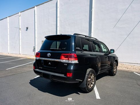 Used 2020 Toyota Land Cruiser Heritage Edition AWD/4WD image 29