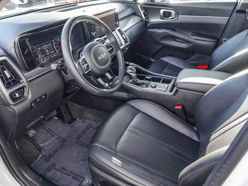 Certified 2023 Kia Sorento S image 16