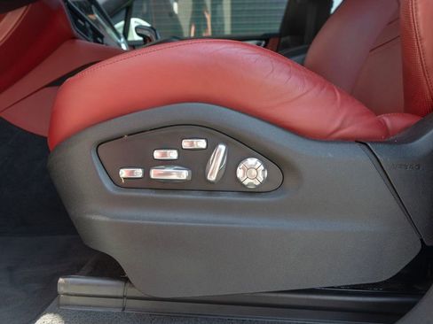 Certified 2020 Porsche Cayenne Turbo image 29