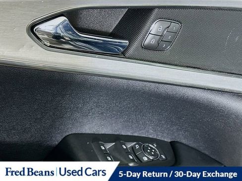 Used 2020 Lincoln Nautilus Premier image 19