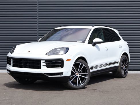 New 2026 Porsche Cayenne image 1