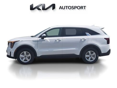 Certified 2026 Kia Sorento LX FWD image 14