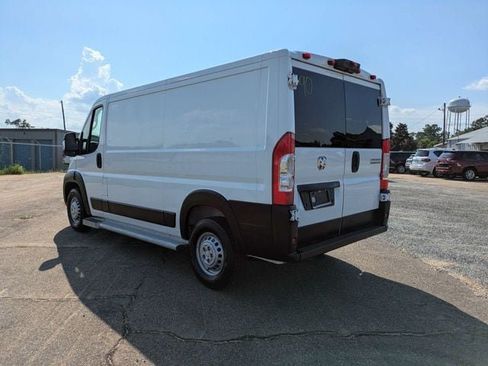 Used 2025 RAM ProMaster 2500 w/ U-Haul Equipment Group FWD image 6