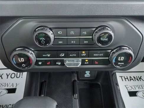 New 2025 Ford Bronco Outer Banks image 18