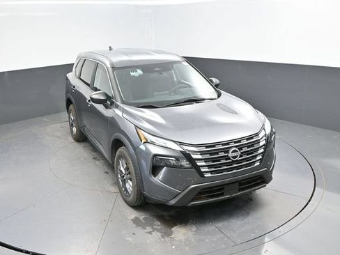 Used 2024 Nissan Rogue S AWD/4WD image 35