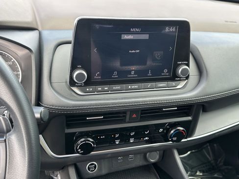 Certified 2023 Nissan Rogue S image 24