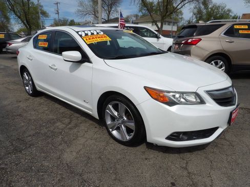 Used 2014 Acura ILX w/ Technology Package FWD image 3