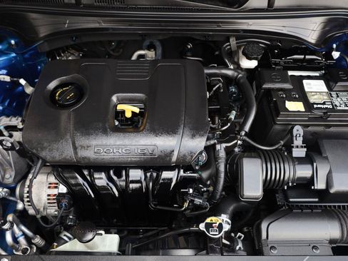 Used 2020 Kia Forte LXS FWD image 13