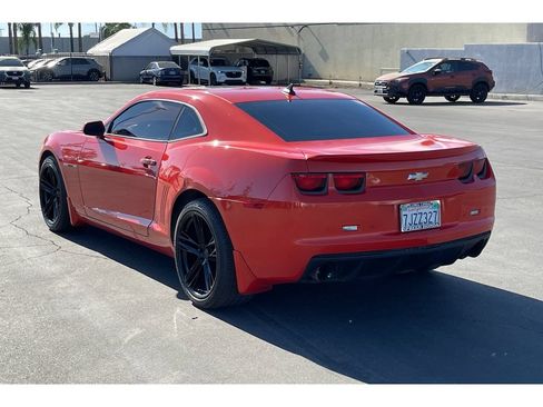 Used 2010 Chevrolet Camaro SS w/ RS Package RWD image 3