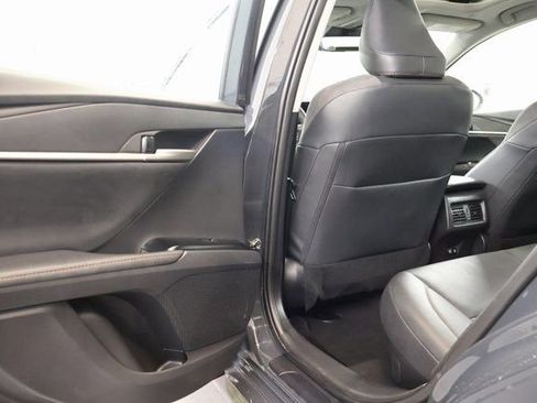 Used 2025 Toyota Camry XLE image 30