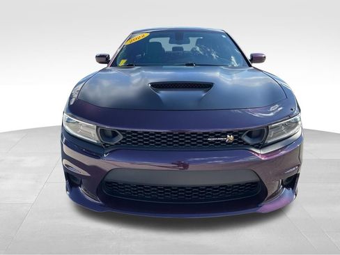 Used 2022 Dodge Charger Scat Pack w/ Dynamics Package image 2