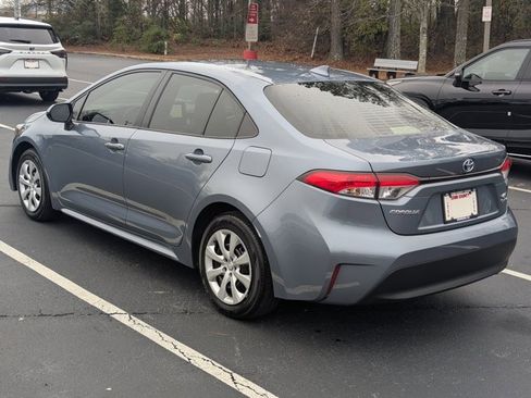 Used 2025 Toyota Corolla LE image 5