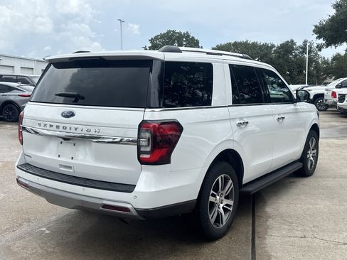 Used 2024 Ford Expedition Limited RWD image 12