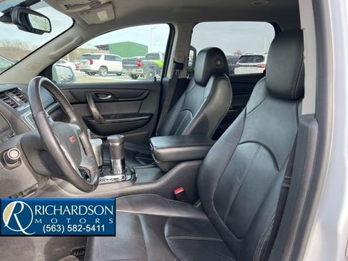 Used 2017 GMC Acadia Limited SLT image 5