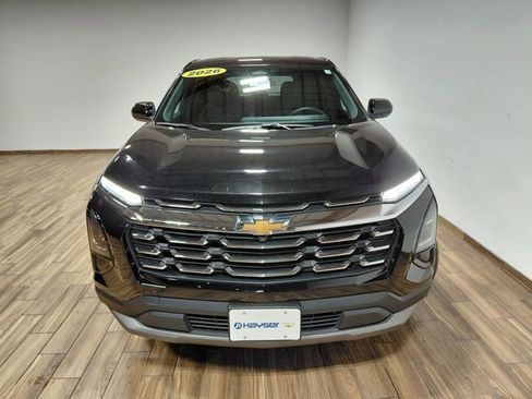 Used 2026 Chevrolet Equinox LT AWD/4WD image 14