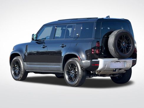 Used 2024 Land Rover Defender 110 S image 5