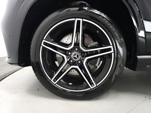 Used 2026 Mercedes-Benz GLS 450 4MATIC image 37