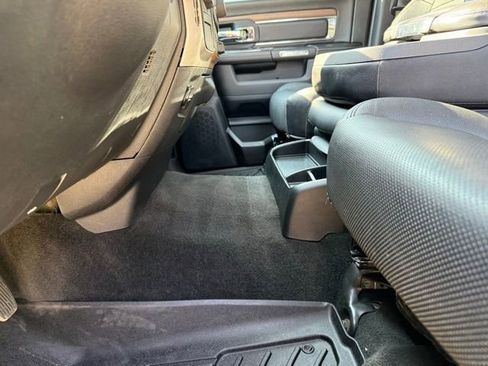 Used 2017 RAM 2500 Laramie AWD/4WD image 28