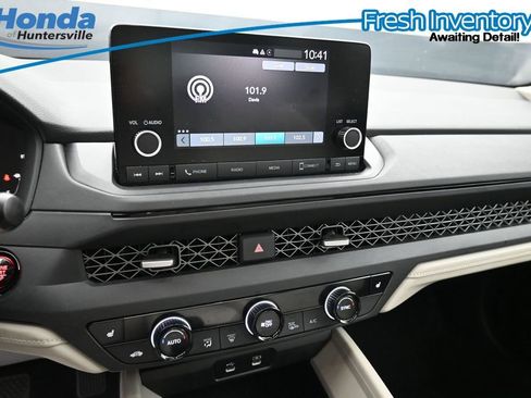 Used 2024 Honda Accord EX image 26