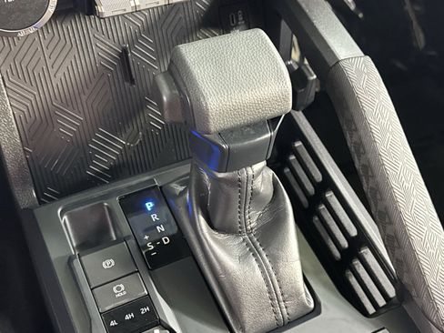 Used 2025 Toyota Tacoma SR5 image 26