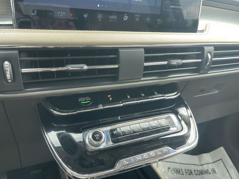 Used 2024 Lincoln Corsair AWD w/ Equipment Group 101A image 15