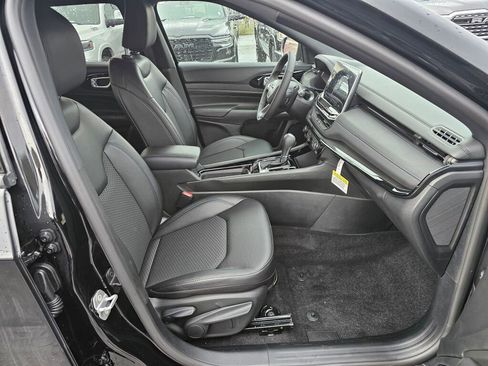 New 2026 Jeep Compass Latitude image 13