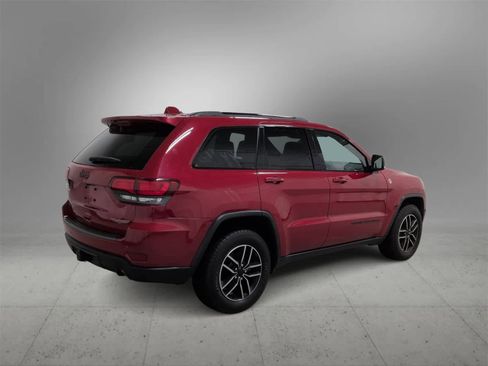 Certified 2019 Jeep Grand Cherokee Trailhawk image 8