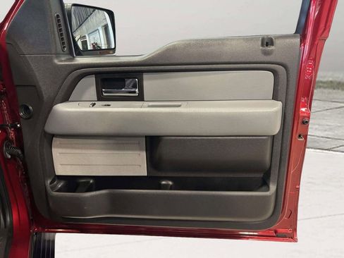 Used 2013 Ford F150 XLT w/ XLT Chrome Pkg image 25