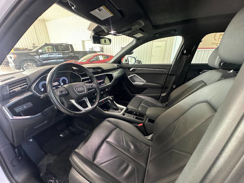 Used 2023 Audi Q3 2.0T Premium image 25