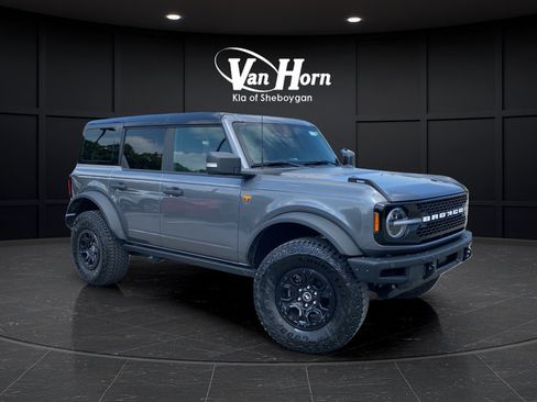 Used 2025 Ford Bronco Badlands AWD/4WD image 1