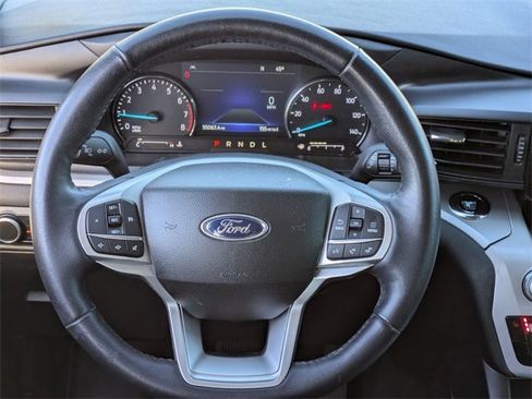 Used 2023 Ford Explorer XLT image 19