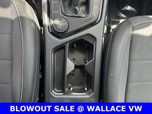 Certified 2023 Volkswagen Taos SE w/ Panoramic Sunroof Package AWD/4WD image 22