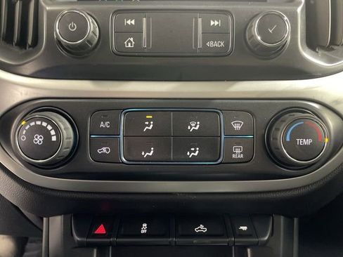 Used 2021 Chevrolet Colorado LT w/ LT Convenience Package image 19