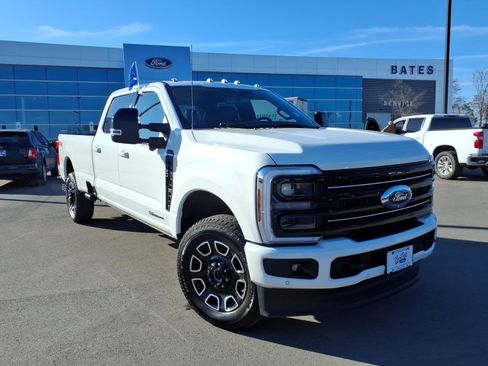 Certified 2025 Ford F350 Platinum image 1