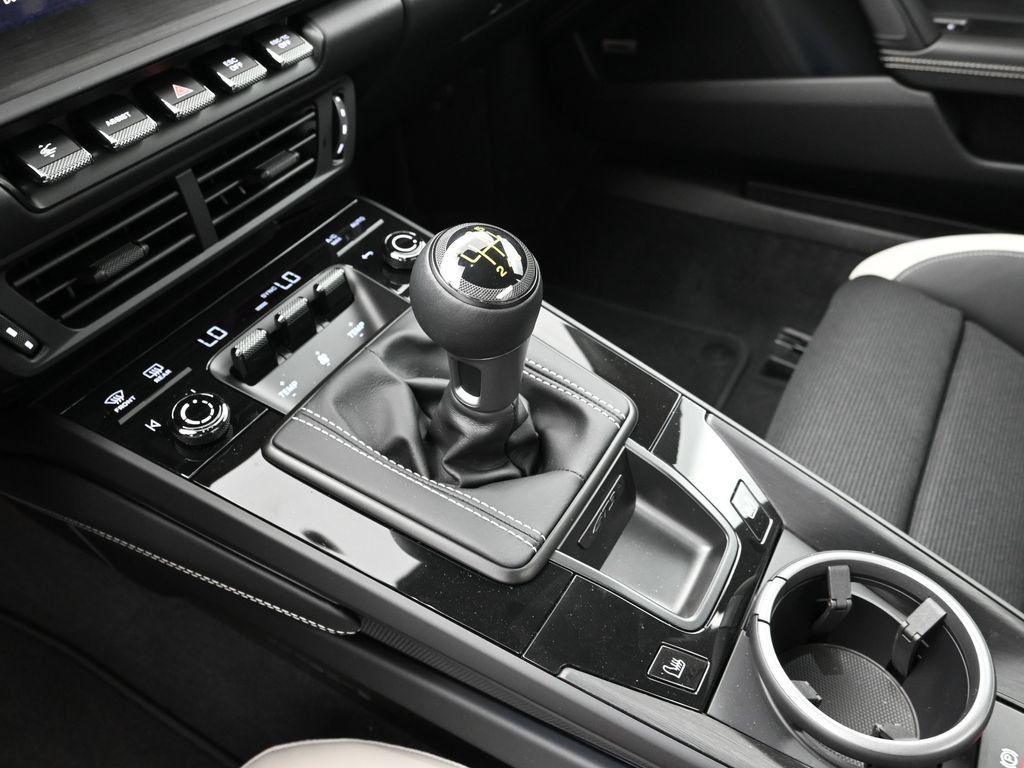 Used 2026 Porsche 911 GT3 RWD image 21