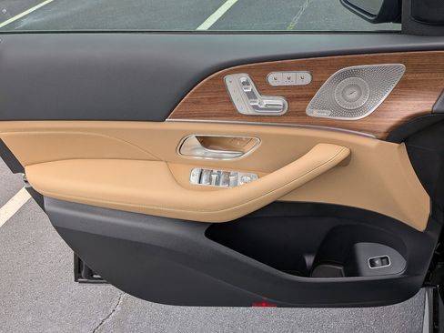 New 2026 Mercedes-Benz GLS 450 4MATIC image 14