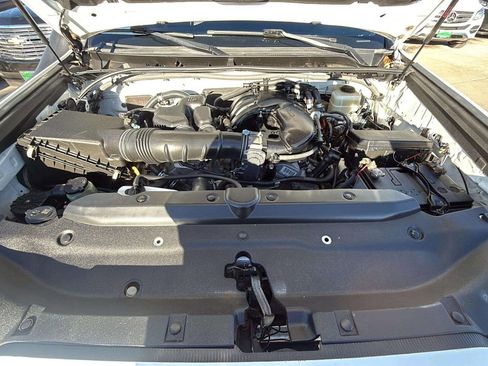 Used 2016 Toyota 4Runner SR5 image 19