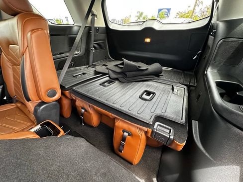 Used 2023 Nissan Pathfinder Platinum FWD image 20