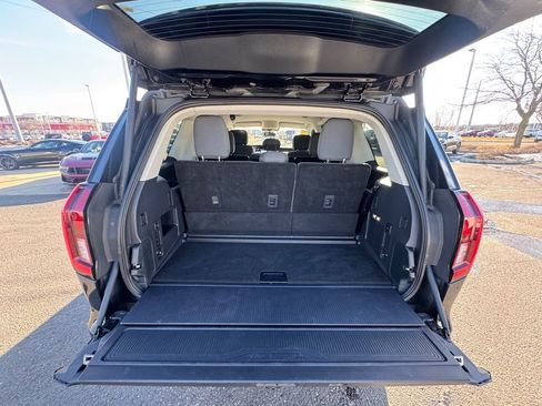 Certified 2025 Ford Expedition Active image 15