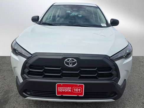 New 2026 Toyota Corolla Cross L FWD image 8