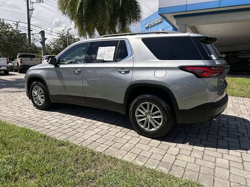 Used 2023 Chevrolet Traverse LT FWD image 33
