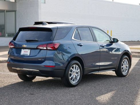 Used 2024 Chevrolet Equinox LT AWD/4WD image 3