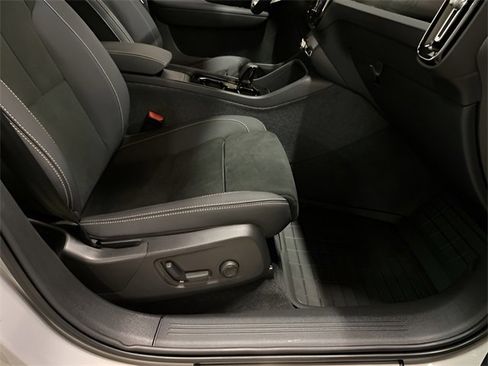 Used 2023 Volvo XC40 Recharge Ultimate w/ Protection Package Premier image 69