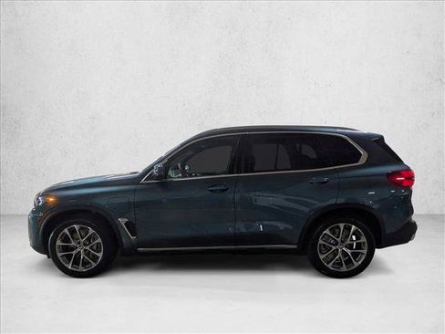 New 2026 BMW X5 xDrive50e w/ Premium Package image 9